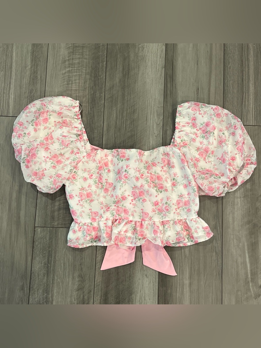 Altar'd State White and Pink Floral Puff Sleeve Crop Top